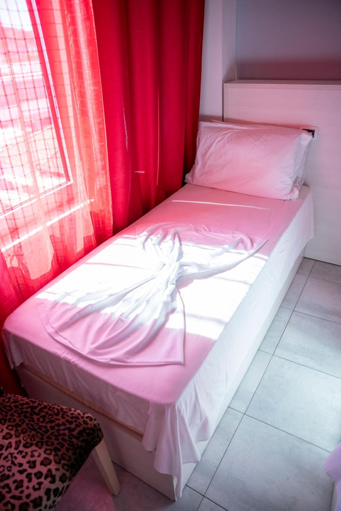 Hotel Pernoca Durres Ngoại thất bức ảnh