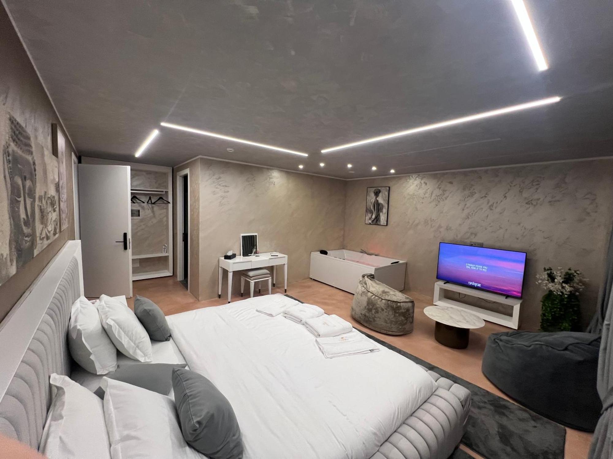 Hotel Pernoca Durres Ngoại thất bức ảnh